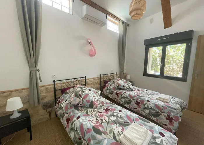 Vakantiehuis Grange Renovee, Jardin Prive Et Piscine Partagee